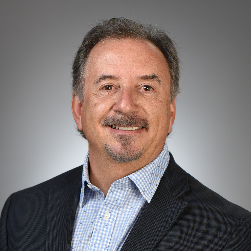 Peter Damiano headshot